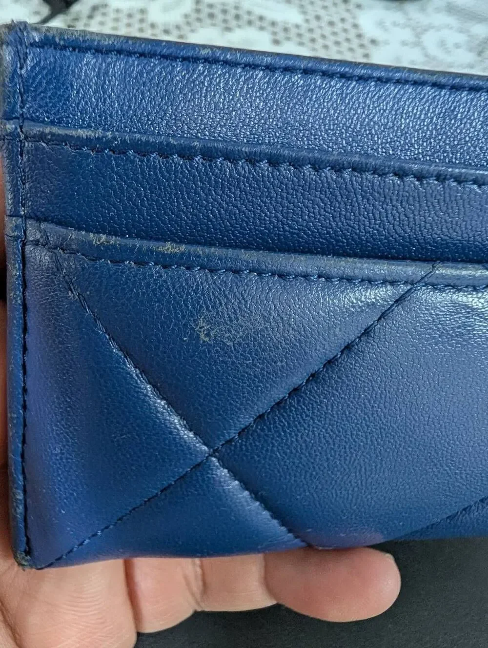 Chanel 19 card holder Quilted leather